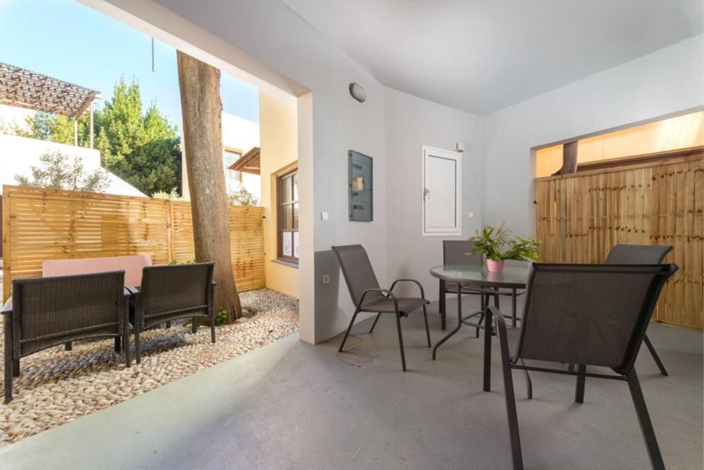Rhodes City Mulberry Suites חדר תמונה